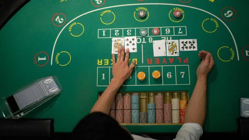 Người chơi nên tìm hiểu về thuật ngữ của Baccarat trước khi chơi 